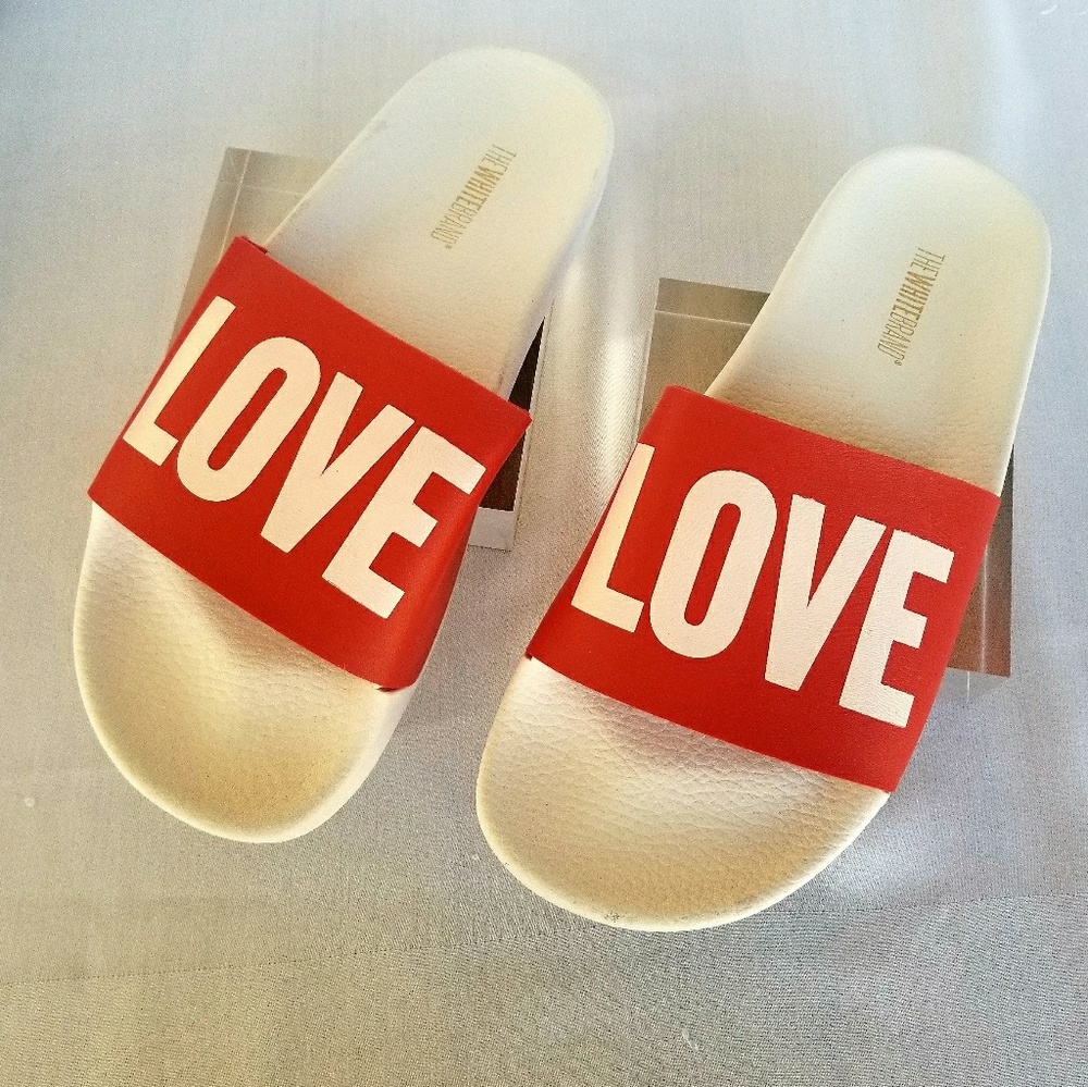 NWT The White Brand (Spain) Red/White Love Slides - Picture 2 of 4